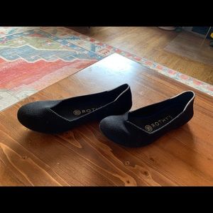 Black round toe Rothy’s size 6